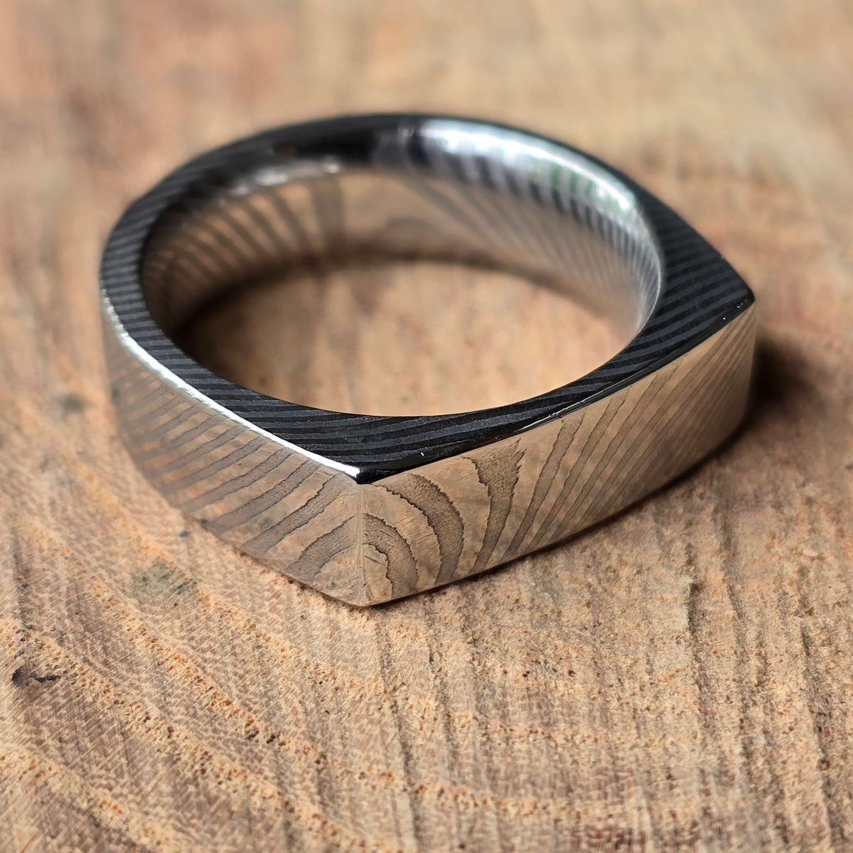 European Style Damascus  Ring